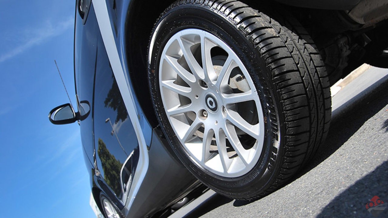 اسپری براق کننده لاستیک فلامینگو