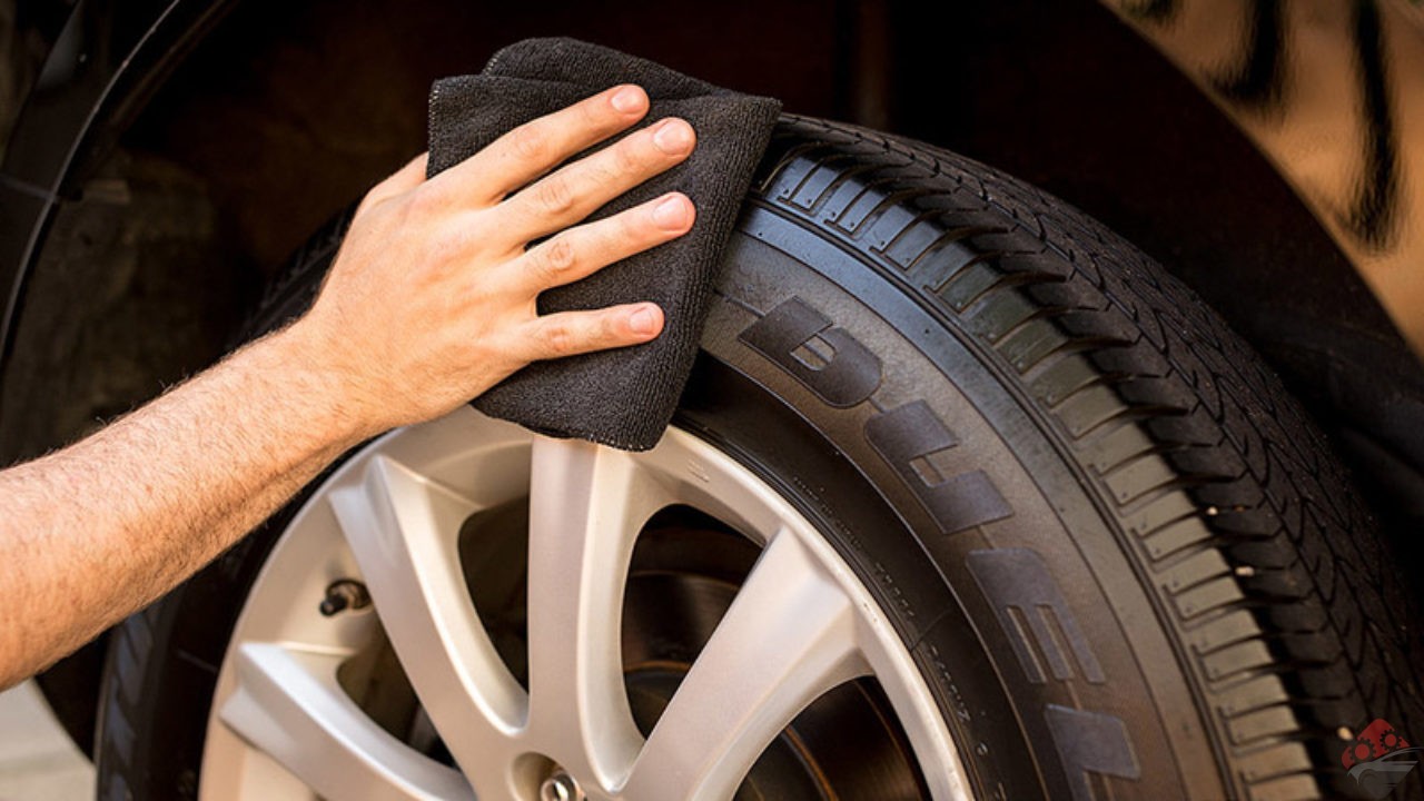 اسپری براق کننده لاستیک جردن 3 اسپری براق کننده لاستیک جردن