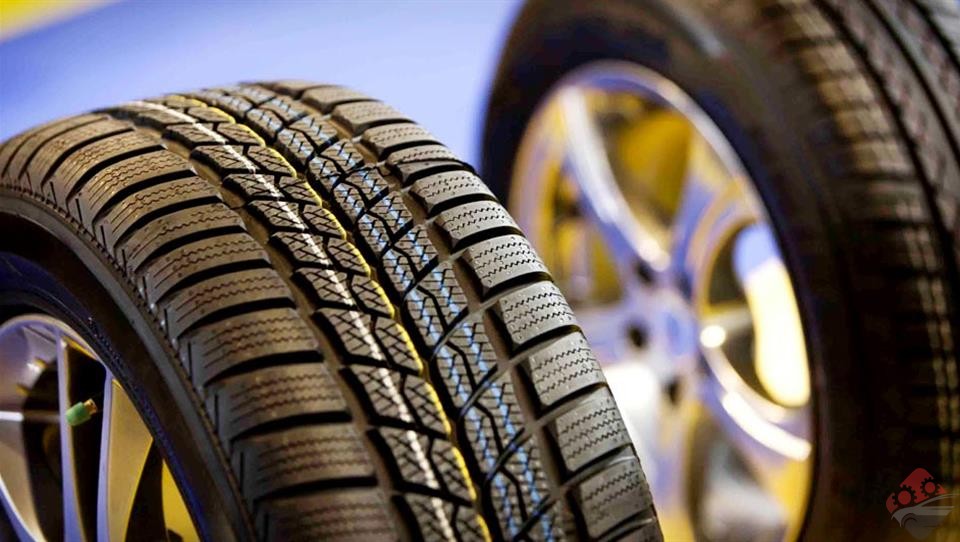 اسپری براق کننده لاستیک اس تی پی 5 اسپری براق کننده لاستیک اس تی پی