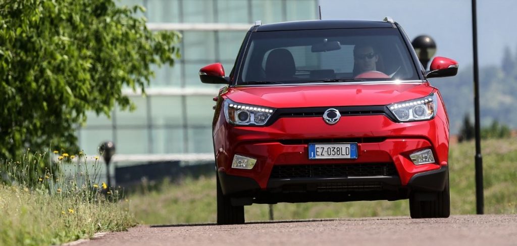 تیوولی ، کراس اوور دو رنگی که طراحی بینابینی دارد! 1 d8aadb8cd988d988d984db8c d88c daa9d8b1d8a7d8b3 d8a7d988d988d8b1 d8afd988 d8b1d986daafdb8c daa9d987 d8b7d8b1d8a7d8addb8c d8a8db8cd986d8a7 5f70bd4a686d4