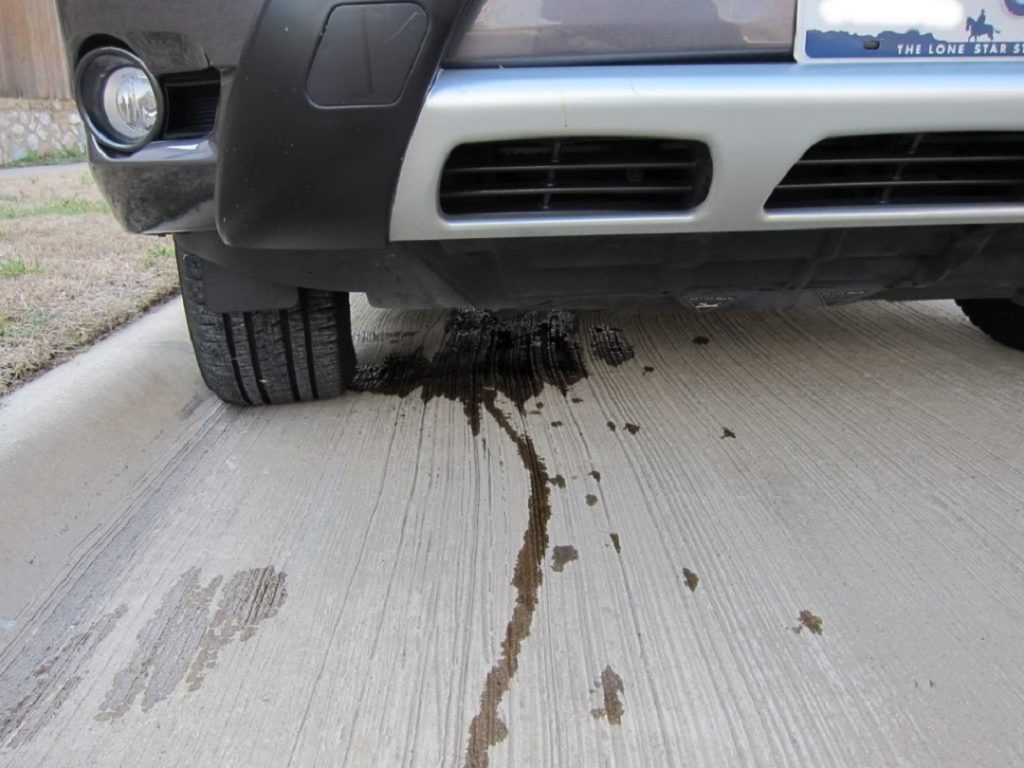 روغن ریزی خودرو و روش های برطرف کردن آن ! 1 روغن ریزی خودرو