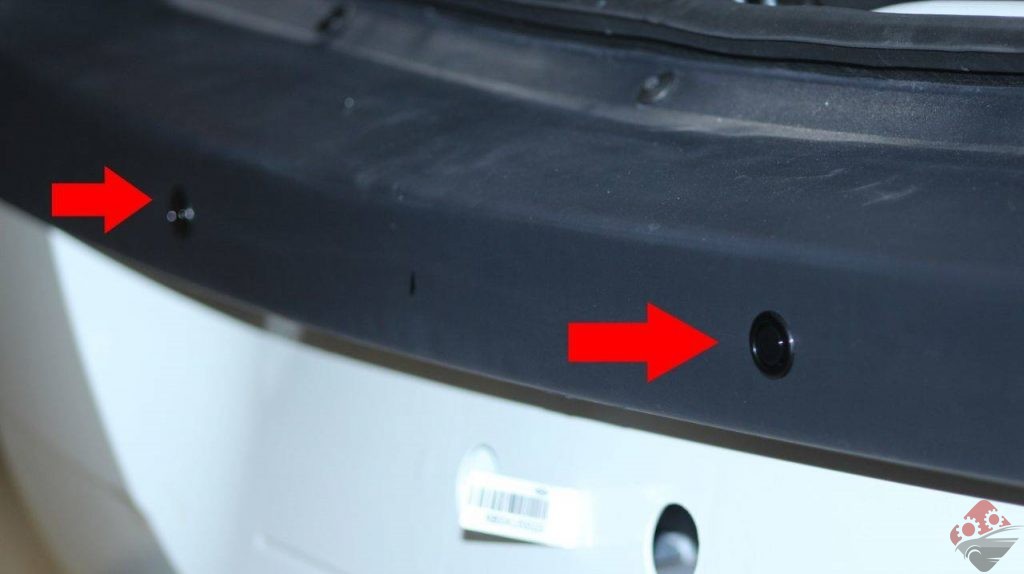 هر چیزی که باید در مورد سنسور دنده عقب بدانید! 4 سنسور دنده عقب